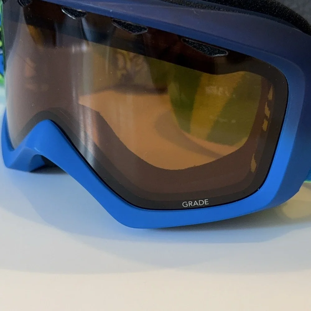 Giro Grade‎ Ski Goggles Boys Blue Green Black Amber Lens Graphic Strap
